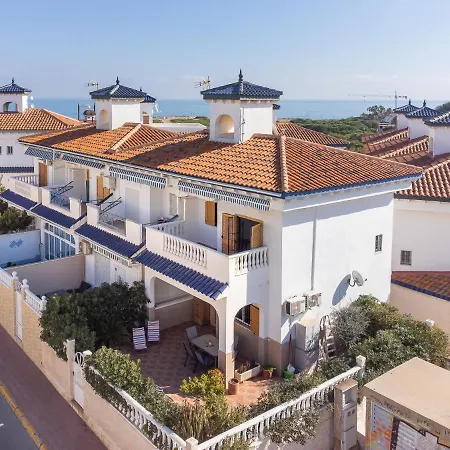 Дом отдыха Bliss La Mata Торевьиа